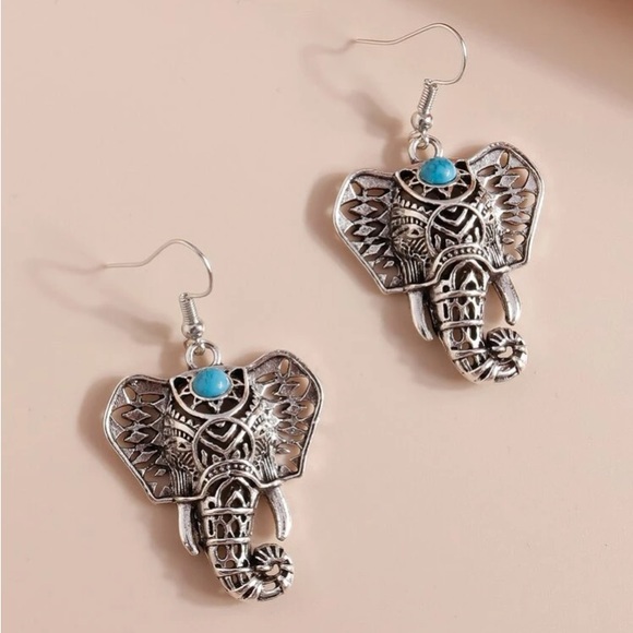 🆕 Elephant Earrings!!!!  Brand New!!! - Picture 4 of 5